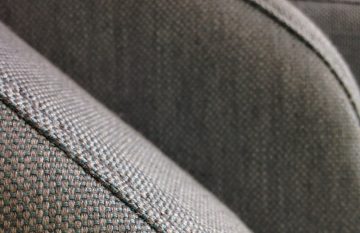 zoom tissu natté Sunbrella sur coussin d'intérieur de voilier